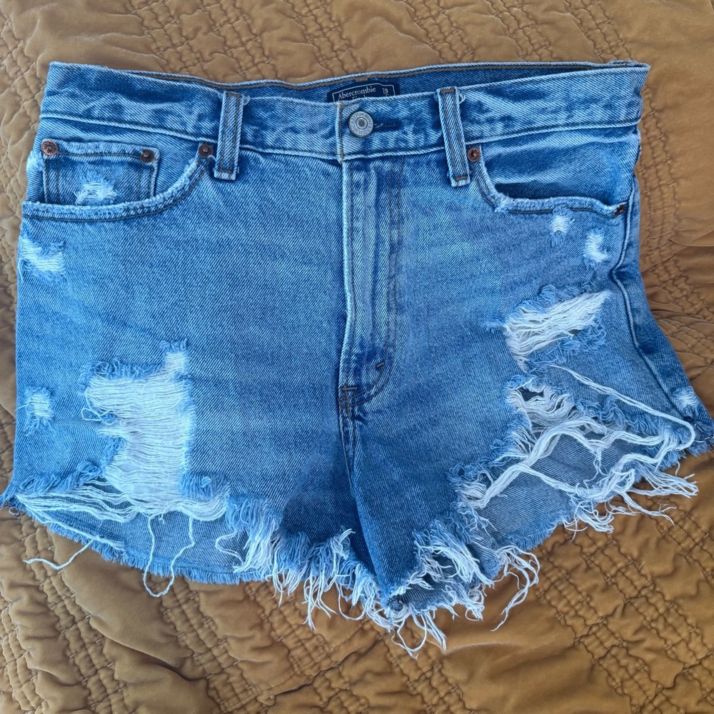 Annie High Rise Short Abercrombie